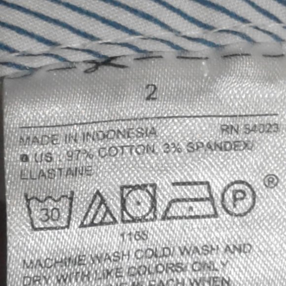 Old Navy Everyday Shorts Khaki Size 2 - Picture 3 of 7